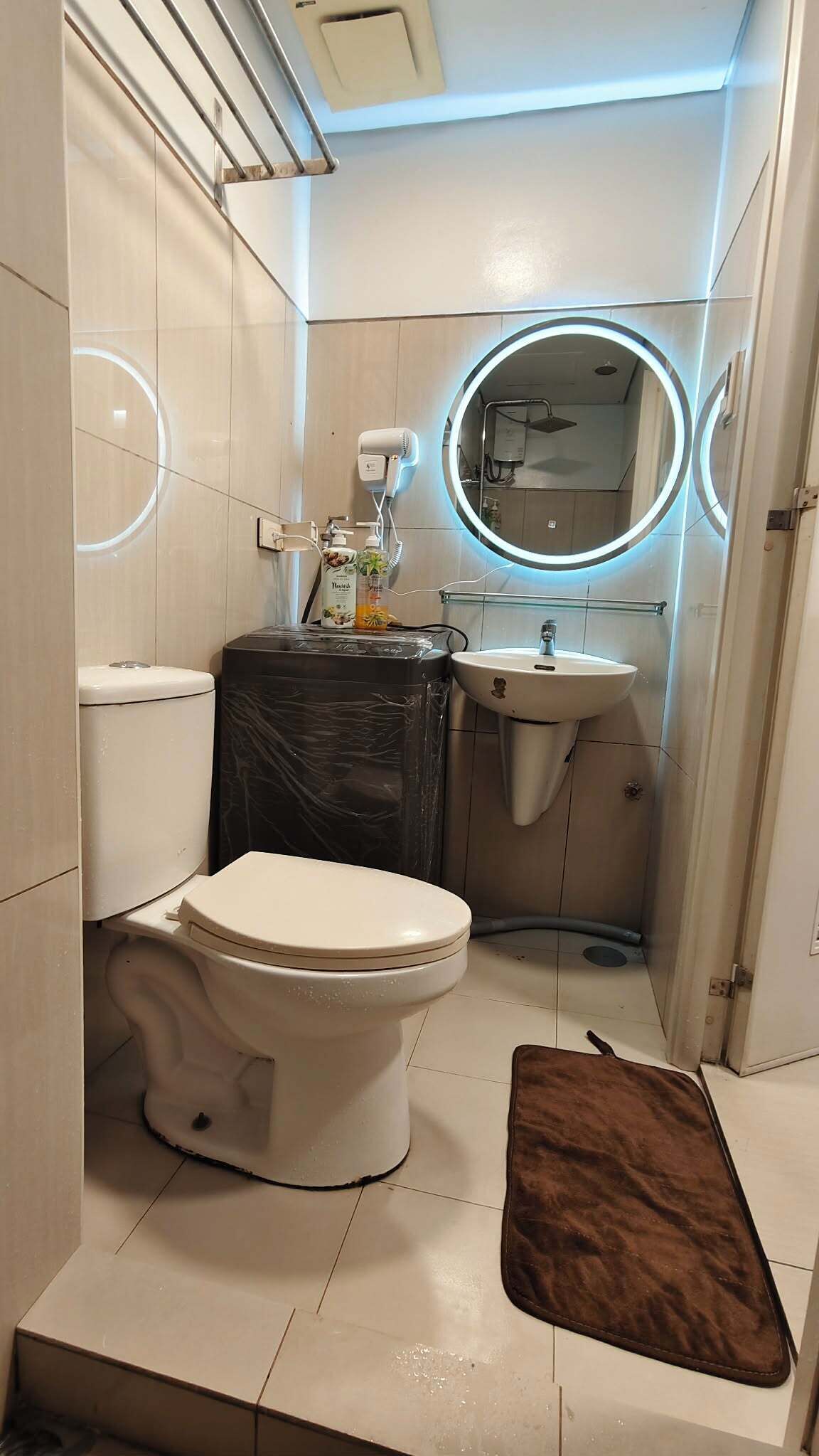 Familienapartment, Nichtraucher, Stadtblick | Badezimmer | Seife, Shampoo, Toilettenpapier