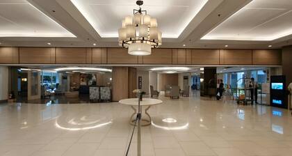 The Royal Bloom Room-1409TowerA