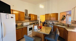 Private kitchen - 3BR Haven, Garage & Fenced Yard, Near Costco, Randolph AFB, and New Braunfels (Universal City)