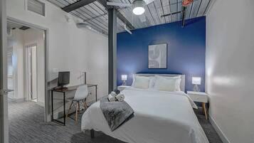 2 Schlafzimmer, Schreibtisch, Bügeleisen/Bügelbrett, WLAN