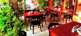 Hotel in Tuxtla with comfortable rooms and a family-friendly, pet-friendly.