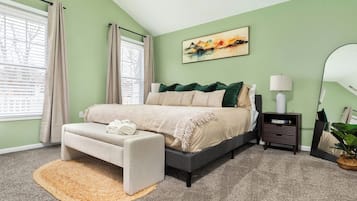 3 bedrooms, desk, iron/ironing board, travel cot