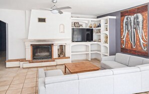 TV - Awesome home in Oraison with private swimming pool, can be inside or outside (Oraison)