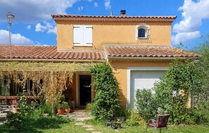 Exterior - Awesome home in Oraison with private swimming pool, can be inside or outside (Oraison)