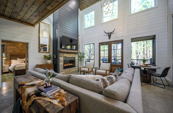 Interior - Swing, Games, EV, Hot Tub, Fire Pit, Black Diamond (Broken Bow)