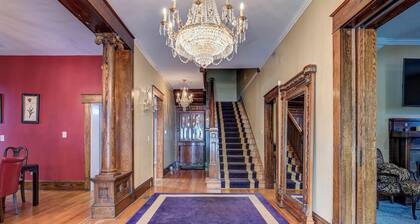 Spacious Historic Home Close to Downtown Bristol!