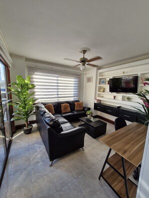 TV - APARTMENT IN SANTA MARTA EL RODADERO LAURELES BUILDING 801 With ocean view (Gaira)
