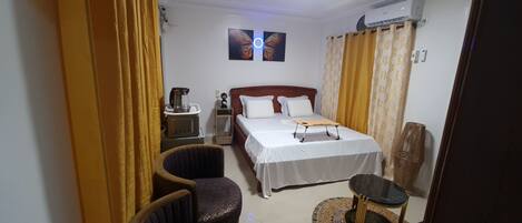 1 bedroom, iron/ironing board, WiFi, bed sheets