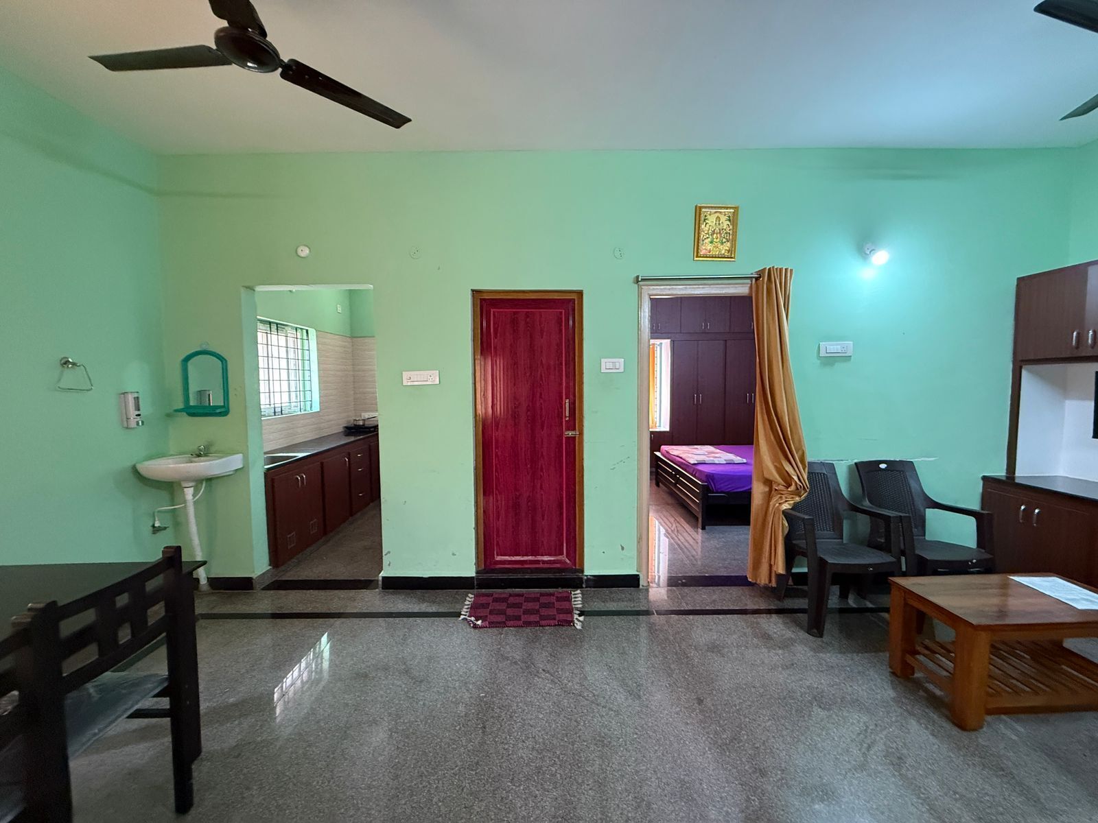 2 bedrooms, WiFi, bed sheets