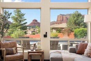 Smart TV, fireplace, ping pong, stereo - Red Rock Views • Pool, Spa, Sauna, Cinema & Fitness • Luxe 5BR Sedona Retreat (Sedona)