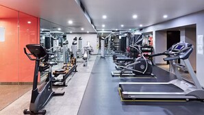 Fitness facility - Designer Sub-Penthouse in Potts Point (Elizabeth Bay)