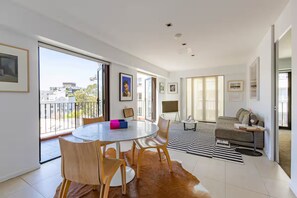 Living area - Designer Sub-Penthouse in Potts Point (Elizabeth Bay)