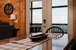 Interior - Cozy 3BR/2.5BA Cabin Retreat on Buck Mountain, Purlear (Purlear)