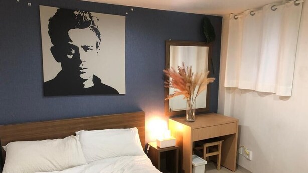 Unclassified image, 1 of 36, button - Chris Hostel (Seoul)