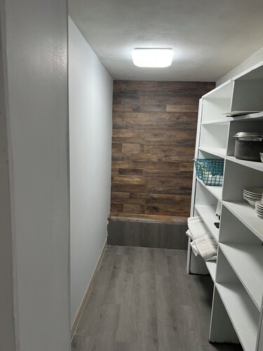 two-bedroom apartment with den, . Close to deep creek lake.