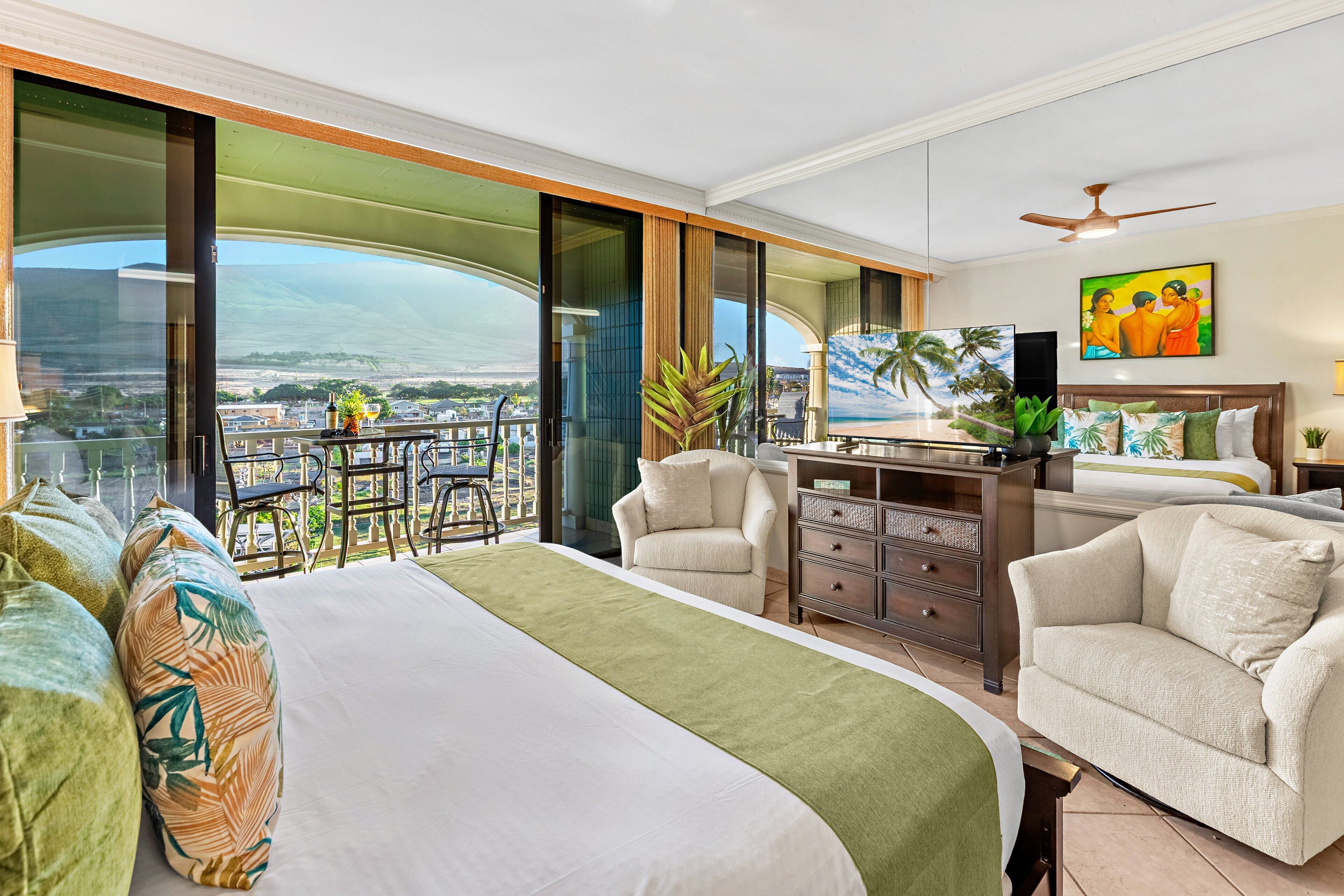 Tabla de planchar con plancha, wifi gratis y ropa de cama 