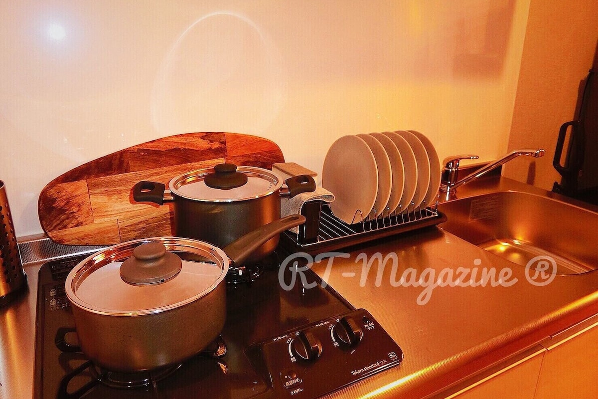 Cortinas blackout, quartos à prova de som, ferros/tábuas de passar roupa