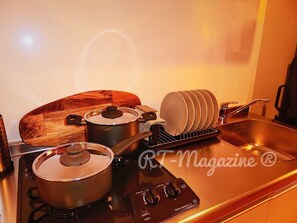 遮光窗帘、隔音、熨斗/熨板、免费 WiFi