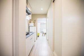 Premium-Apartment, Balkon, Stadtblick | Innenbereich