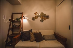 Apartamento premium, sacada, vista para a cidade | Parte interna