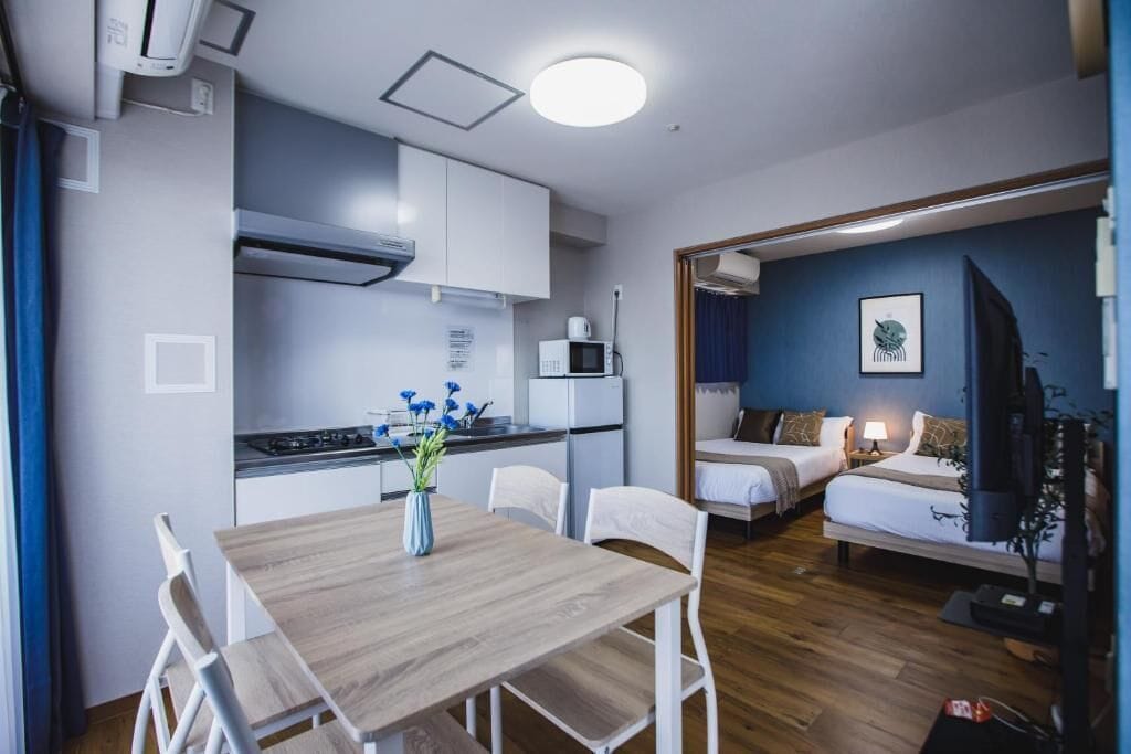 Appartamento Premium, balcone, vista città | Ristoranti