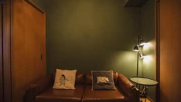 Premium Apartment, Balcony, City View | Bahagian dalam