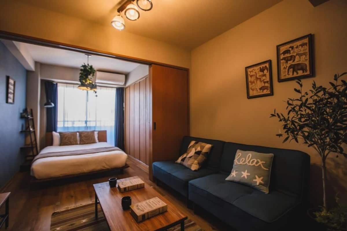Premium Apartment, Balcony, City View | Langsir/tirai gelap terus, kalis bunyi, seterika/papan seterika 