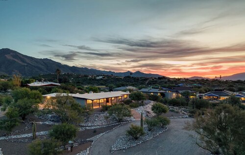 Private Desert Retreat in the Catalina Foothills