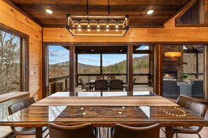 Dining - 249 Ranger Station - Mountain View | Pet Friendly | Hot Tub | Shuffleboard | Cornhole (Morganton)