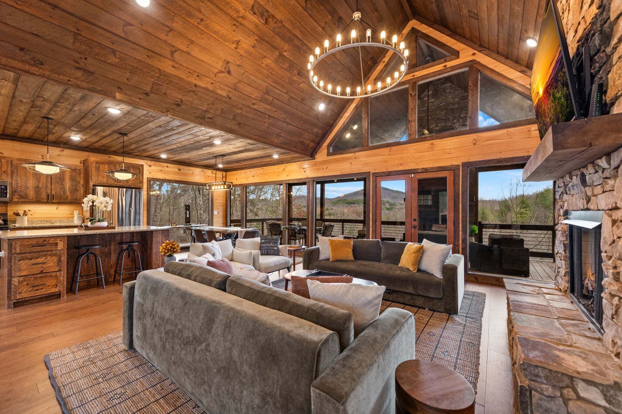 Téléviseur connecté, foyer