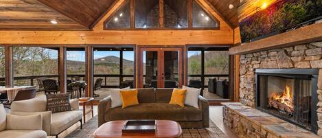 スマートテレビ、暖炉