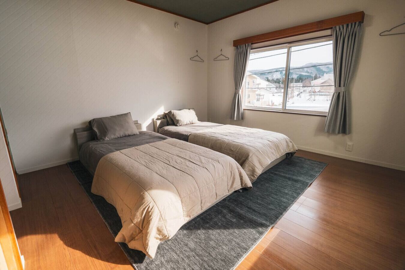 6 多间卧室、熨斗/熨衣板、免费 WiFi、床单