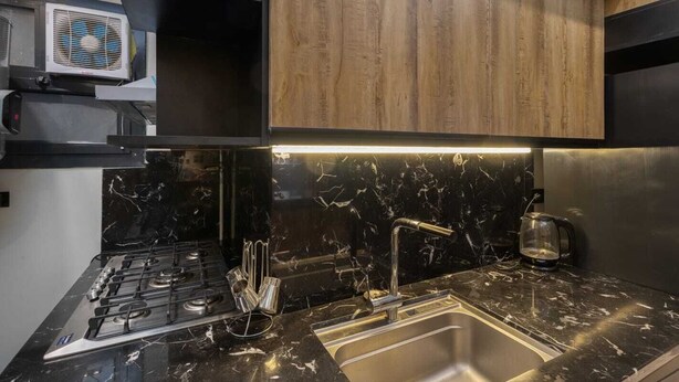 Private kitchen - 2 BD Smart Luxury Apt in New Cairo (Cairo Governorate)