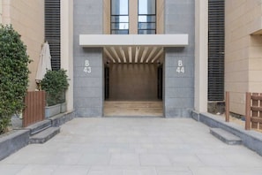 Exterior detail - 2 BD Smart Luxury Apt in New Cairo (Cairo Governorate)