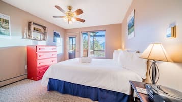 3 bedrooms, iron/ironing board, travel crib, WiFi