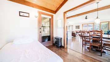 Desk, iron/ironing board, travel crib, WiFi