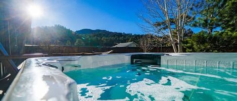 Bain à remous extérieur