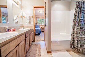 Hair dryer - Top Quality Home close RMNP dntn EP hiking trail (Estes Park)