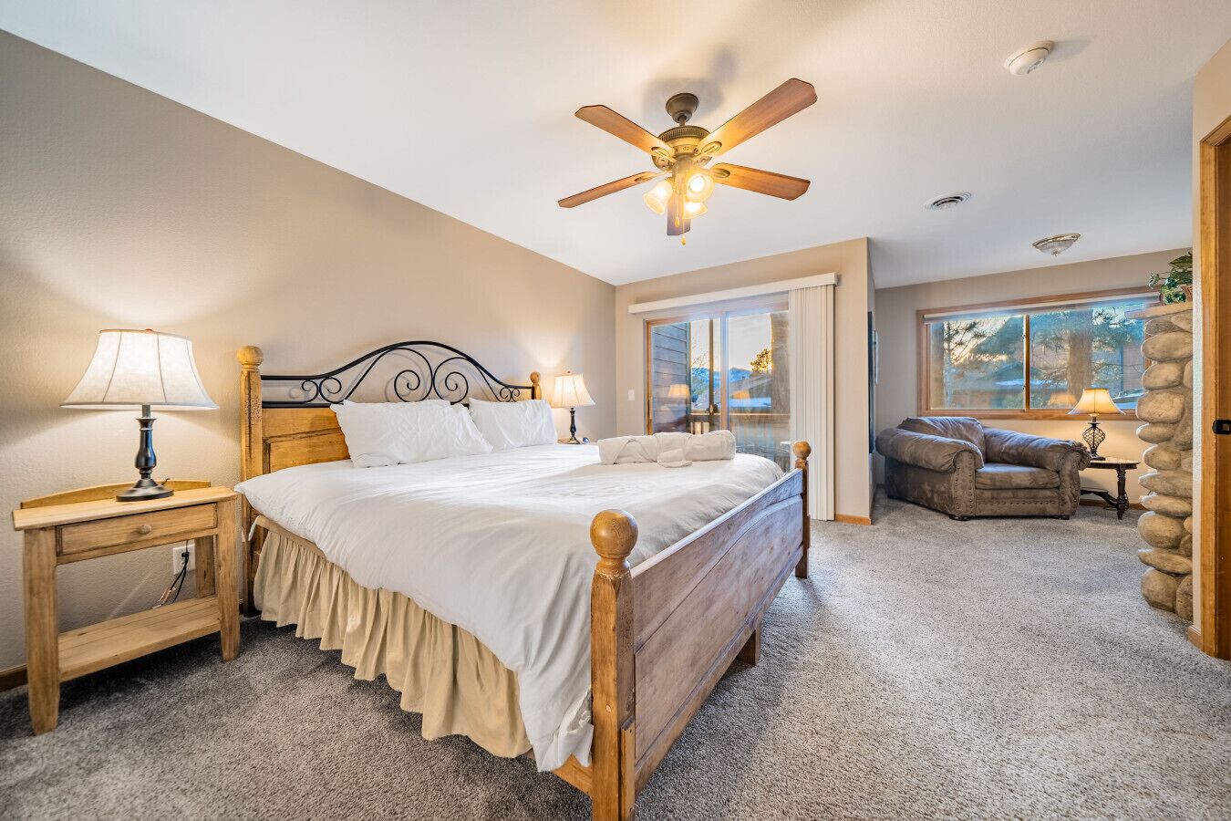 3 bedrooms, desk, iron/ironing board, WiFi