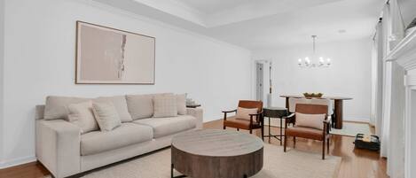 3 bedrooms, Internet