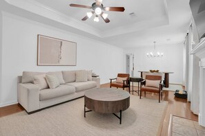 House | 3 bedrooms, Internet - Cozy 3BR Home in Montgomery (Montgomery)