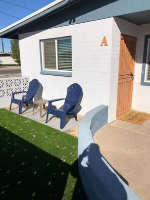 Terrace/patio - 2-bedroom apartment in peaceful Gilbert with AC and comfort (Gilbert)
