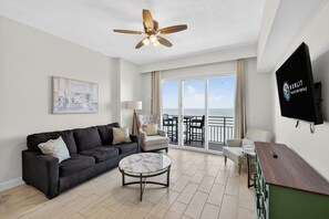 TV - Palm Royale - Ocean Walk (Daytona Beach)