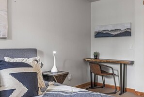 1 chambre, bureau, fer et planche à repasser, Wi-Fi gratuit