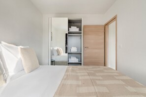 2 bedrooms, iron/ironing board, WiFi, bed sheets - Blueground | Unterstrass, balcony, nr ETH Zurich (Zurich)