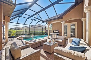 Terrace/patio - Eden - Luxury Vacation Villa for up to 12 Guests (Cape Coral)