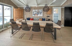 Dining - Nice home in Gålå with sauna (Gålå)