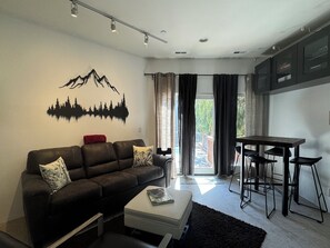 Fernseher, Kamin