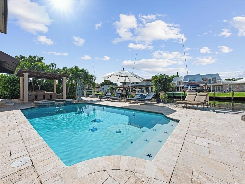 Sisäuima-allas, lämmitetty uima-allas