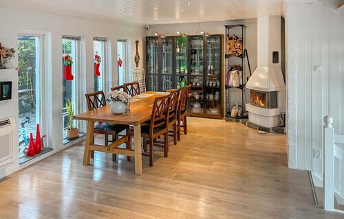 4 bedroom lovely home in Kristiansand S